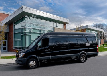 Mercedes-Benz Sprinter Photo